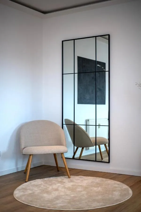 Comfortable 3 Room Apartment I 81 M2 I Central L Self-Check-In I Wifi & Netflix Hannover Germany